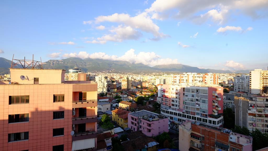 Galeria Apartment Tiranë Ngoại thất bức ảnh