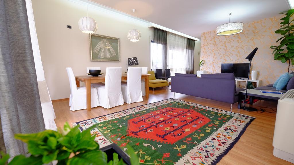 Galeria Apartment Tiranë Ngoại thất bức ảnh